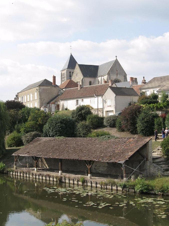 Apartmán La Bretauche Checy Exteriér fotografie